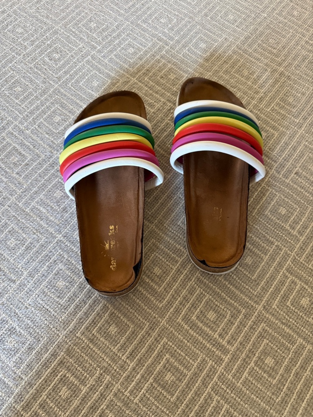 Daybreaks Women's Rainbow Strap Slide Sandals - Brown Footbed